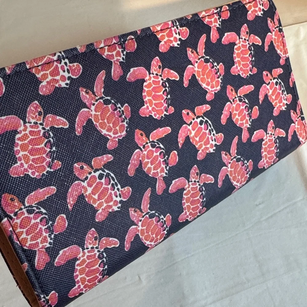 Simply Southern Navy Wallet with Pink Sea Turtle Print - Picture 4 of 4